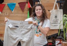 Más de 100 prendas de ropa fueron reparadas este fin de semana en Lollapalooza