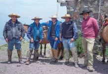 Mantengamos viva la tradición The North Face se une a campaña para ayudar los arrieros de Farellones